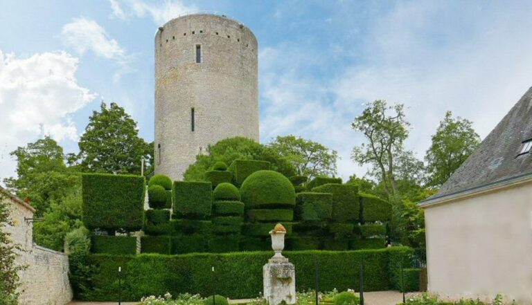 Tour Blanche Issoudun